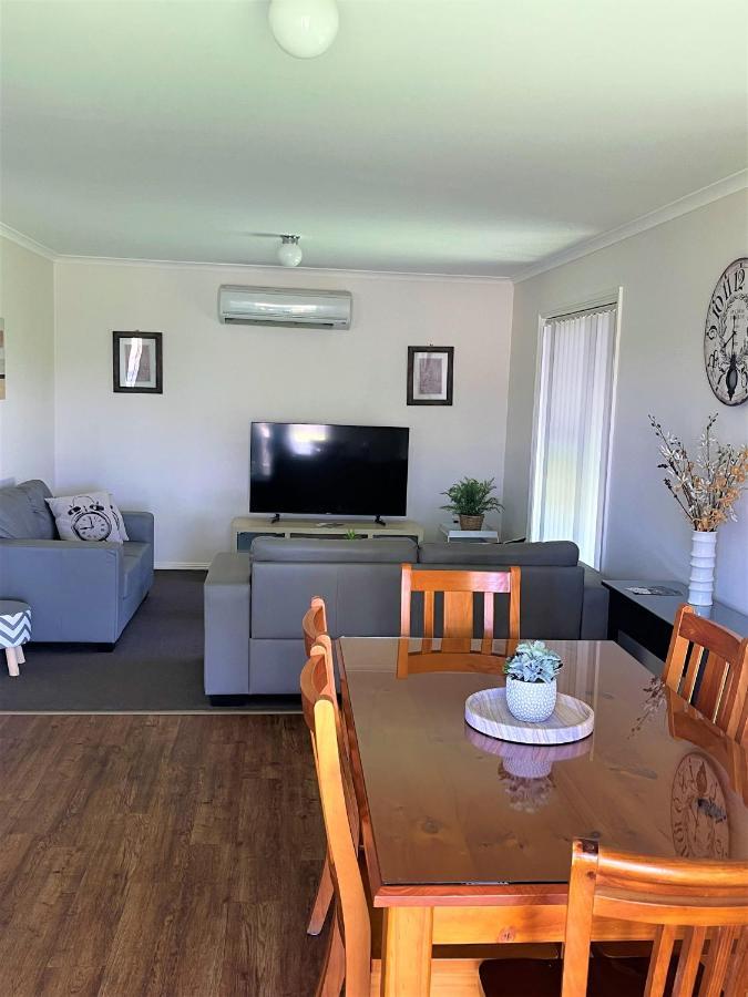 Dbj Holiday Units Mulwala Kültér fotó